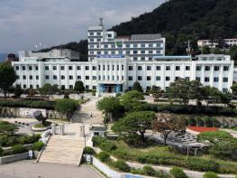 김진태 강원도지사, 전국체전 현장서 강원의 땀과 열정 응원 기사 이미지