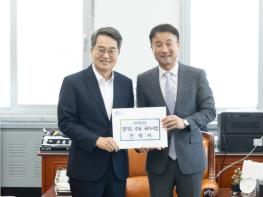 김동연 경기도지사, 국회 찾아 경기도 핵심 사업 국비 확보 총력전 기사 이미지