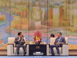 이재명 대통령 천지닝 상하이 당서기 접견 기사 이미지