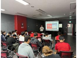 천안 축구역사박물관, K리그 선수단 찾아 건립 홍보…유물 확보 총력 기사 이미지