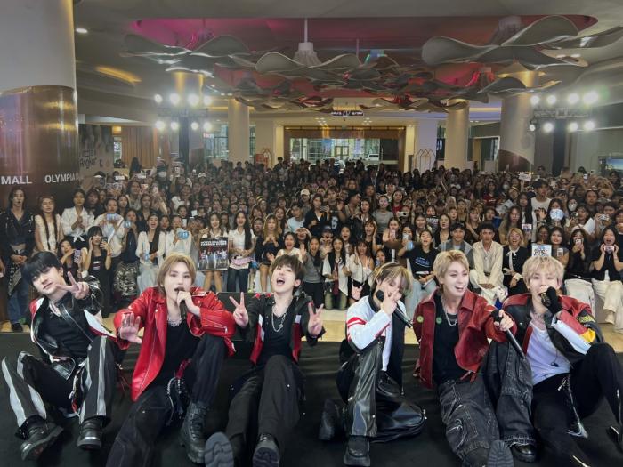 엔카이브, 캄보디아를 뒤흔들다! 공항·사인회장 '마비'시킨 열기! 기사 이미지