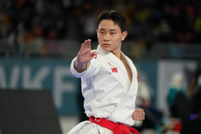 가라테 국가대표 황태연, 첫 세계선수권 도전 마무리... '첫 승'으로 내년 기대감 Up! 기사 이미지